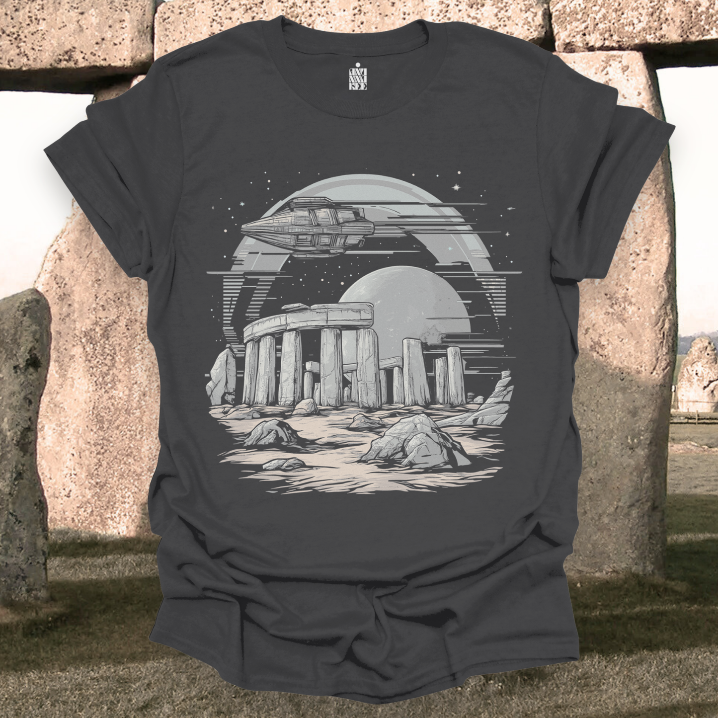 STONEHENGE GRAPHIC TEE